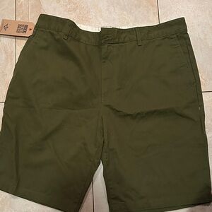 Dockers Men's Olive Green Flat Front Shorts